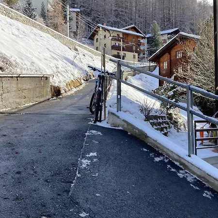 公寓 House St-george Cozy With Terrace And View On Village Of