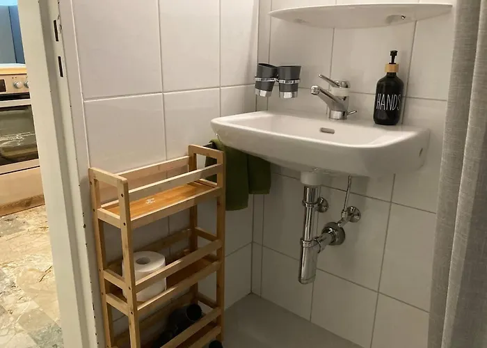 House St-george Cozy With Terrace And View On Village Of