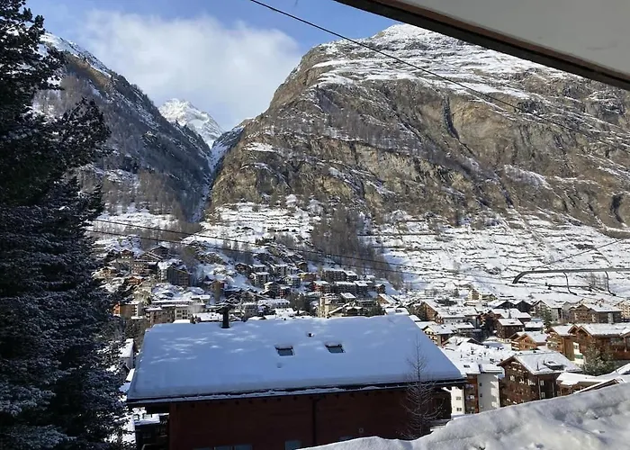 House St-george Cozy With Terrace And View On Village Of Apartment