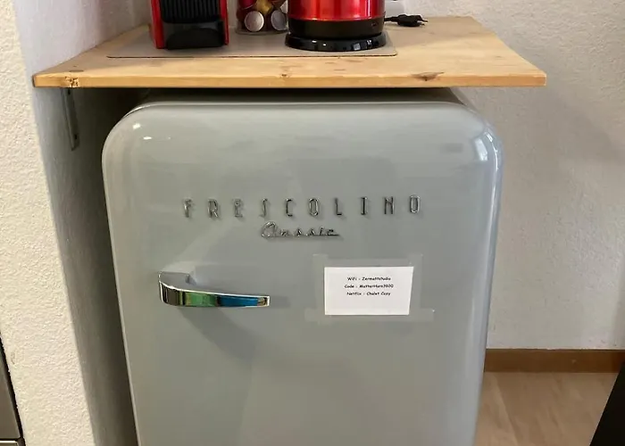 House St-george Cozy With Terrace And View On Village Of 아파트 체르마트